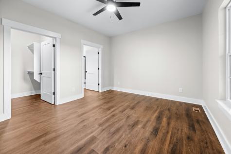 1239 N Main St, N Tennessee Ridge TN 37178