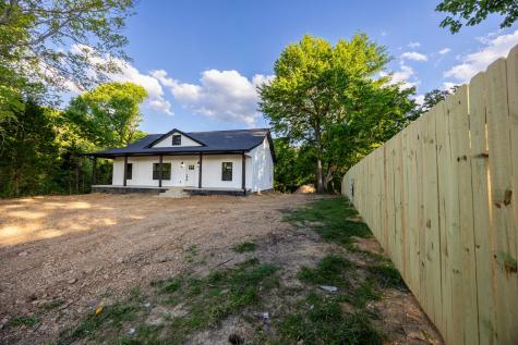 1239 N Main St, N Tennessee Ridge TN 37178