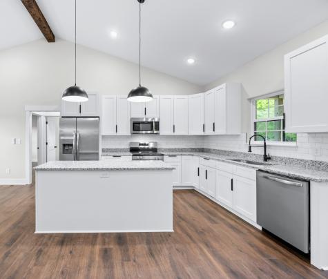 1239 N Main St, N Tennessee Ridge TN 37178