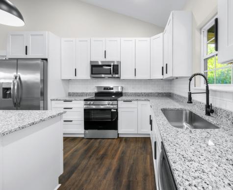1239 N Main St, N Tennessee Ridge TN 37178