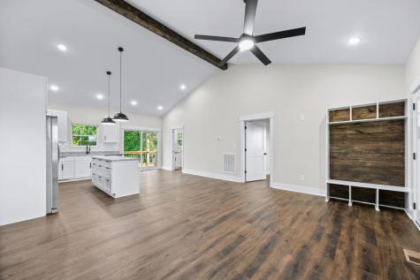 1239 N Main St, N Tennessee Ridge TN 37178