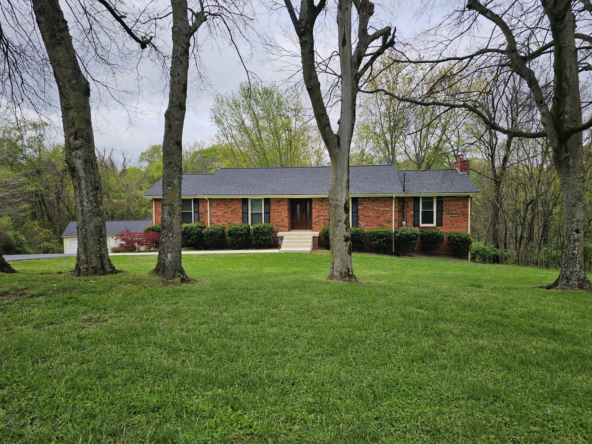 509 Ridge Ct, W Old Hickory TN 37138