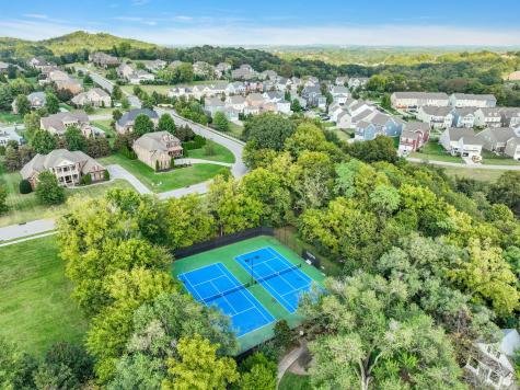 9560 Dresden Square Brentwood TN 37027