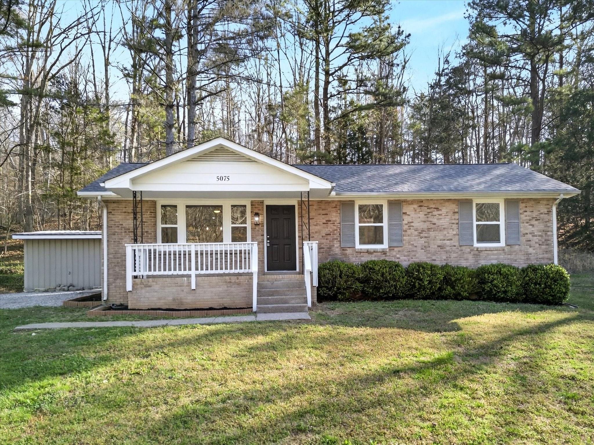 5075 Logan Road Cunningham TN 37052