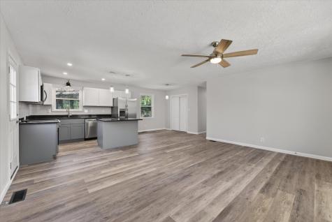 5075 Logan Road Cunningham TN 37052