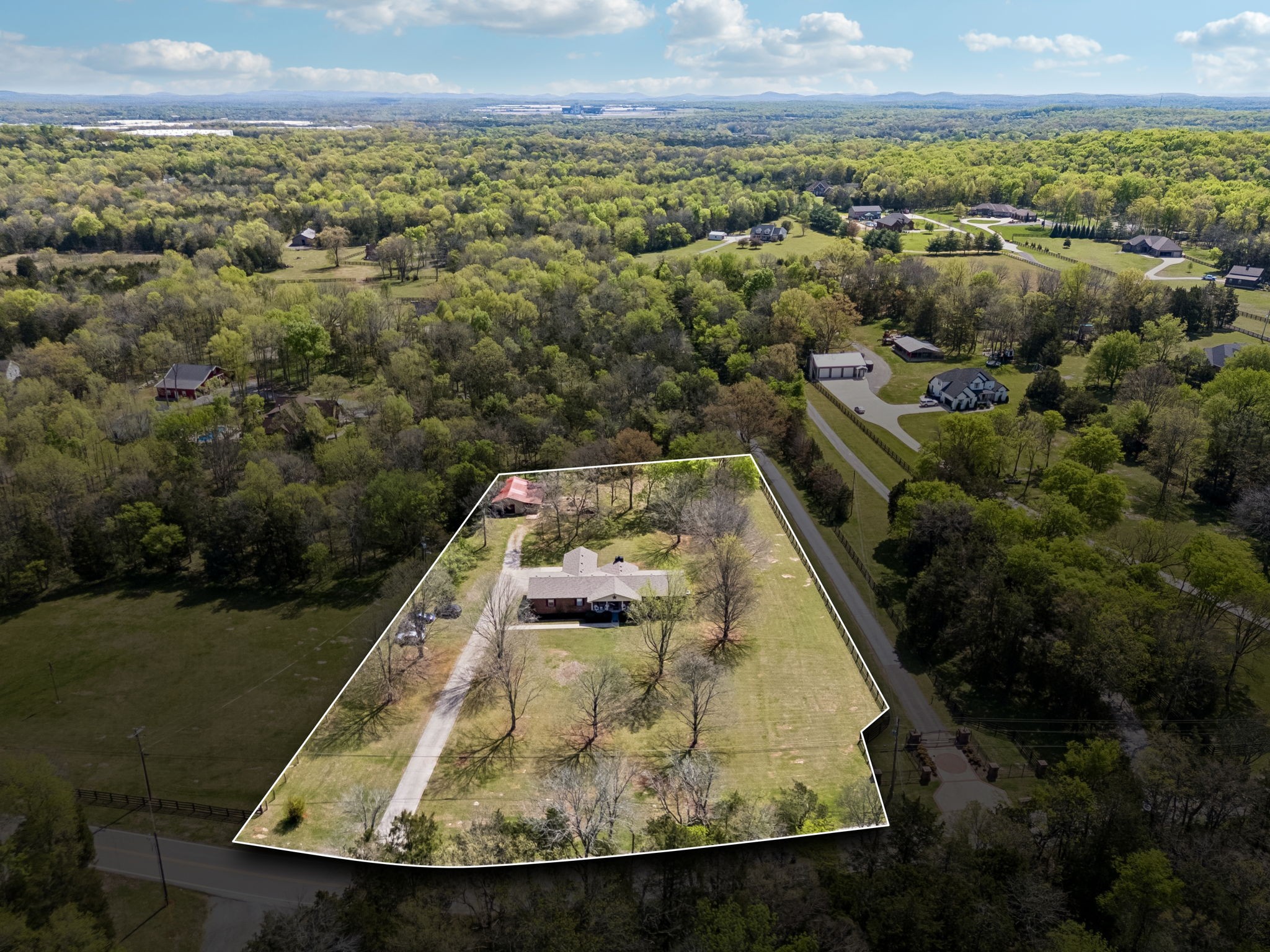 3812 Rockdale Fellowship Road Mount Juliet TN 37122