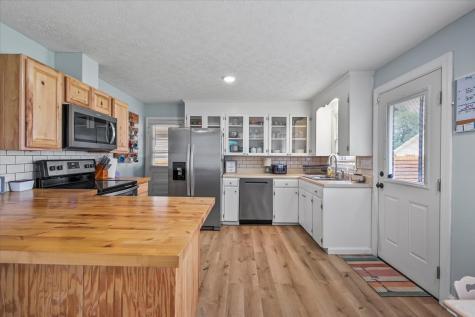 635 N Spring Street Mcminnville TN 37110