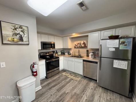537 Orchard Valley Way Pigeon Forge TN 37862