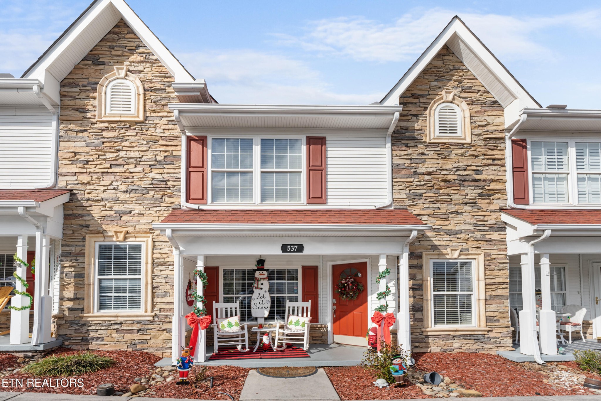 537 Orchard Valley Way Pigeon Forge TN 37862