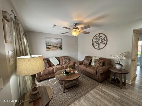 537 Orchard Valley Way Pigeon Forge TN 37862