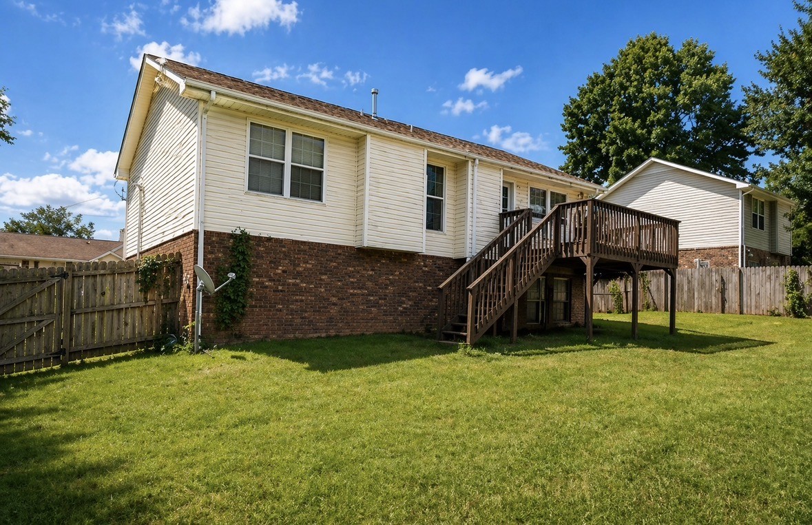805 Leigh Ann Drive Clarksville TN 37042