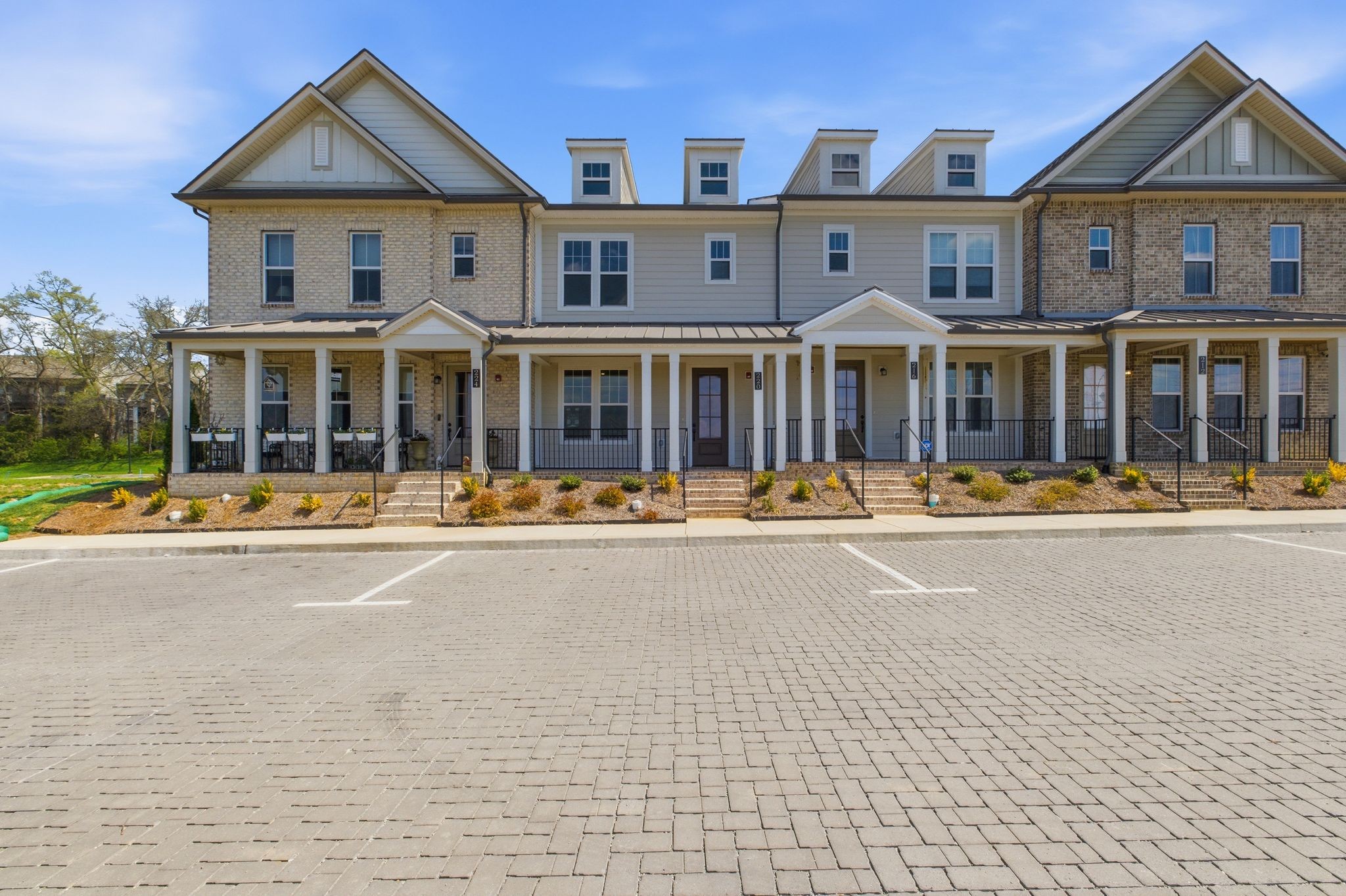 220 Nearwater Place Hendersonville TN 37075