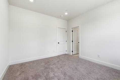 220 Nearwater Place Hendersonville TN 37075