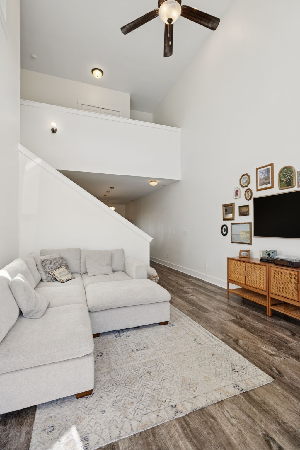 2213 Drone Way Columbia TN 38401