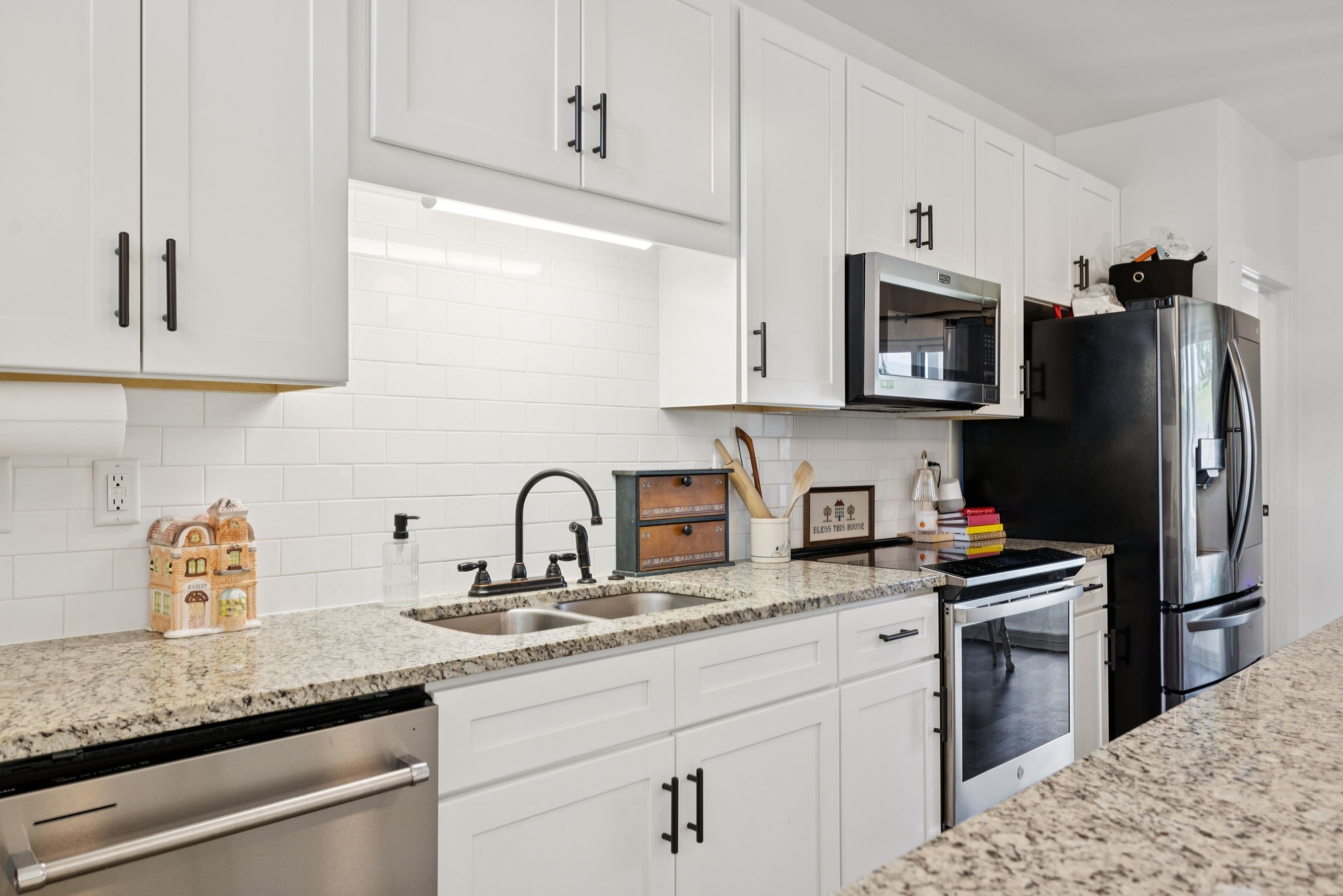 2213 Drone Way Columbia TN 38401