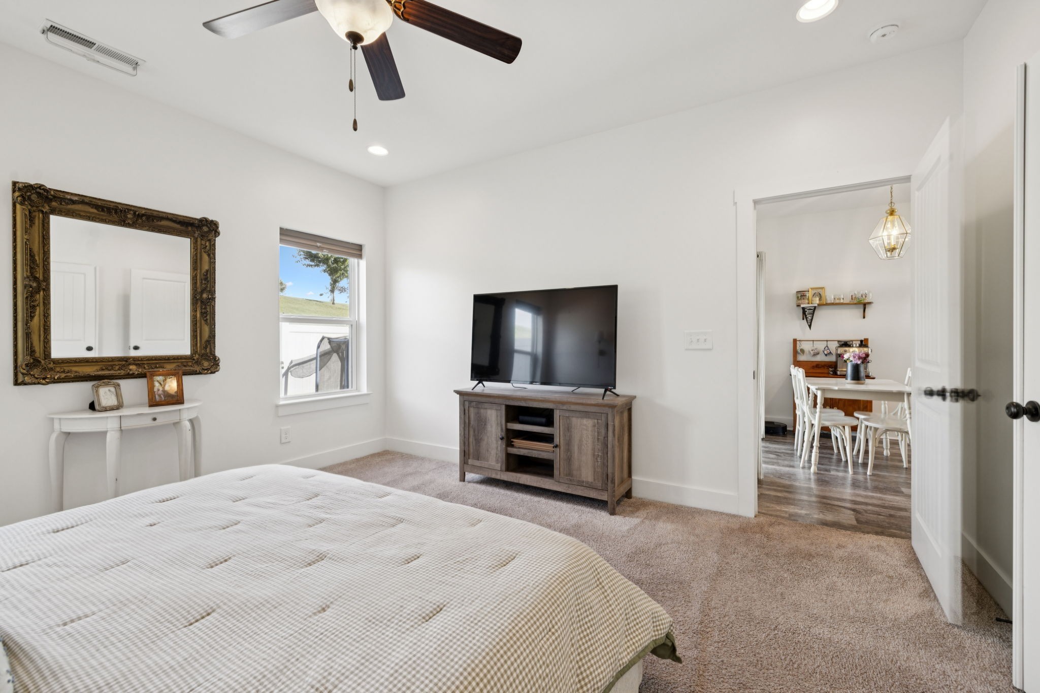 2213 Drone Way Columbia TN 38401