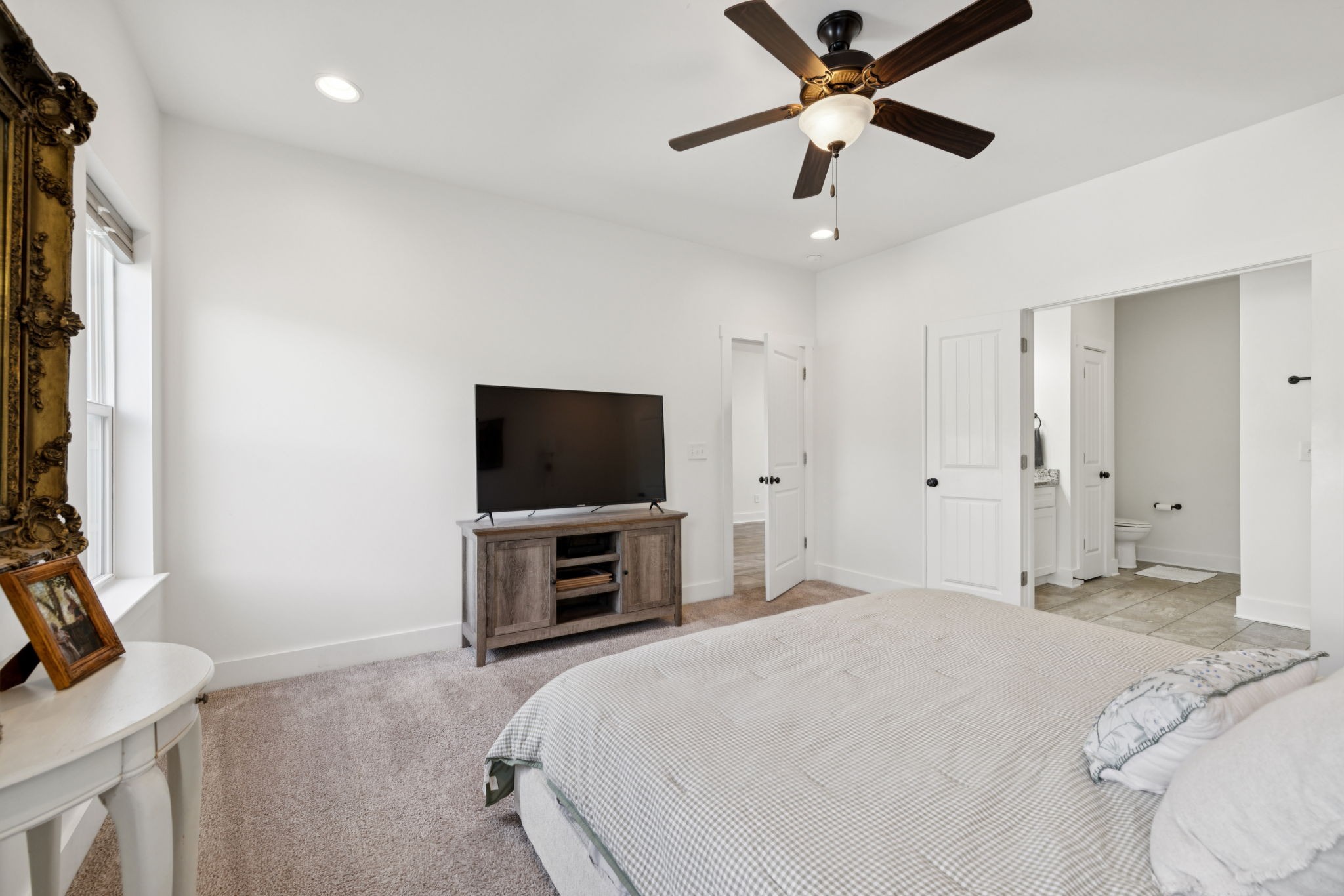 2213 Drone Way Columbia TN 38401