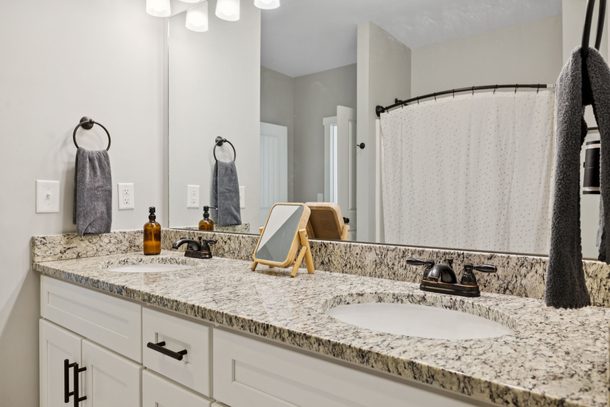 2213 Drone Way Columbia TN 38401