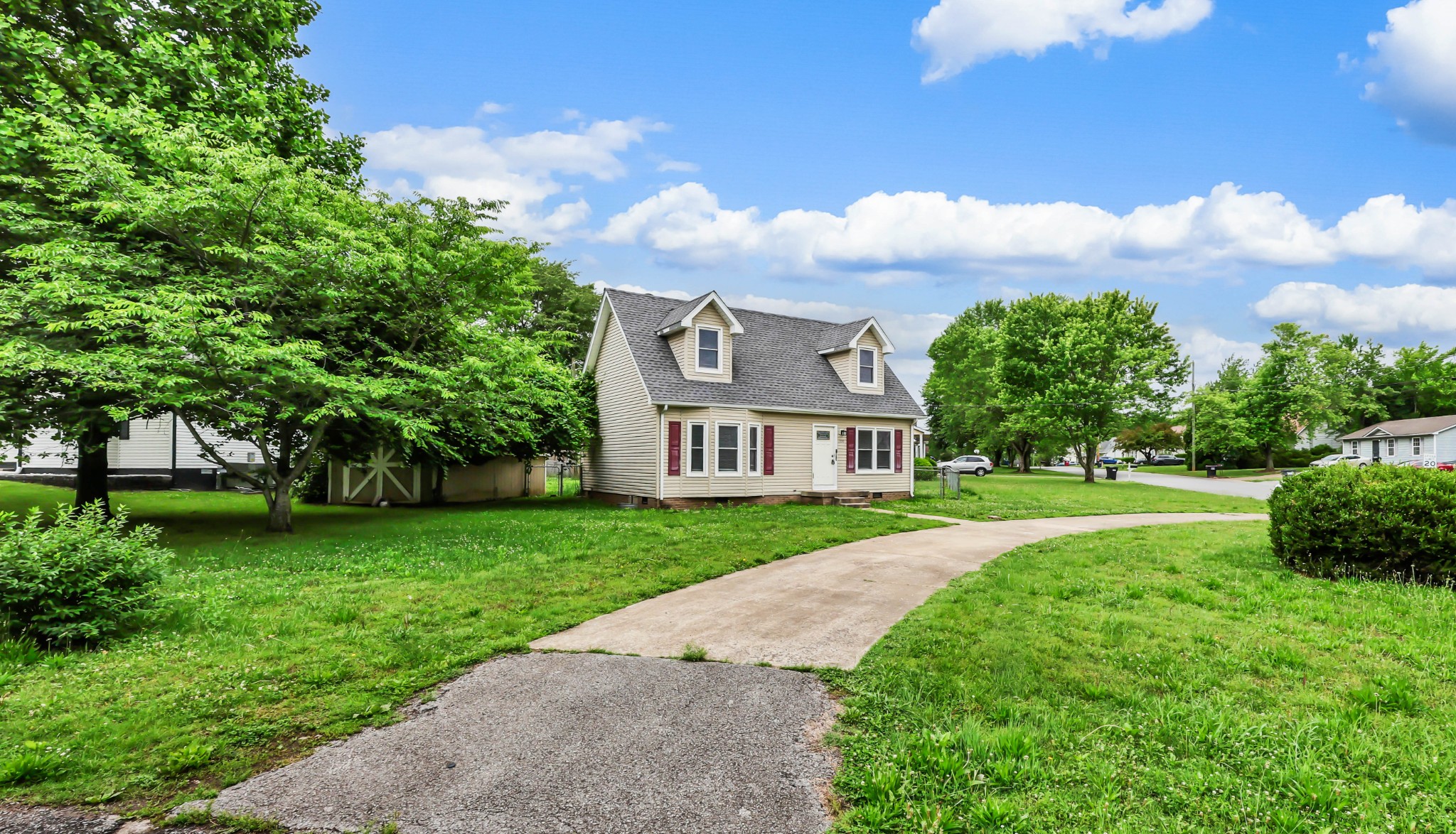 200 Jim Thorpe Drive Clarksville TN 37042