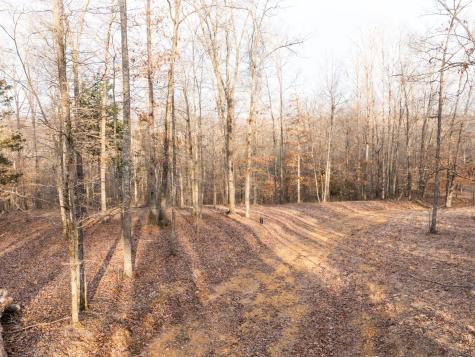 6 Pinewood Road Nunnelly TN 37137