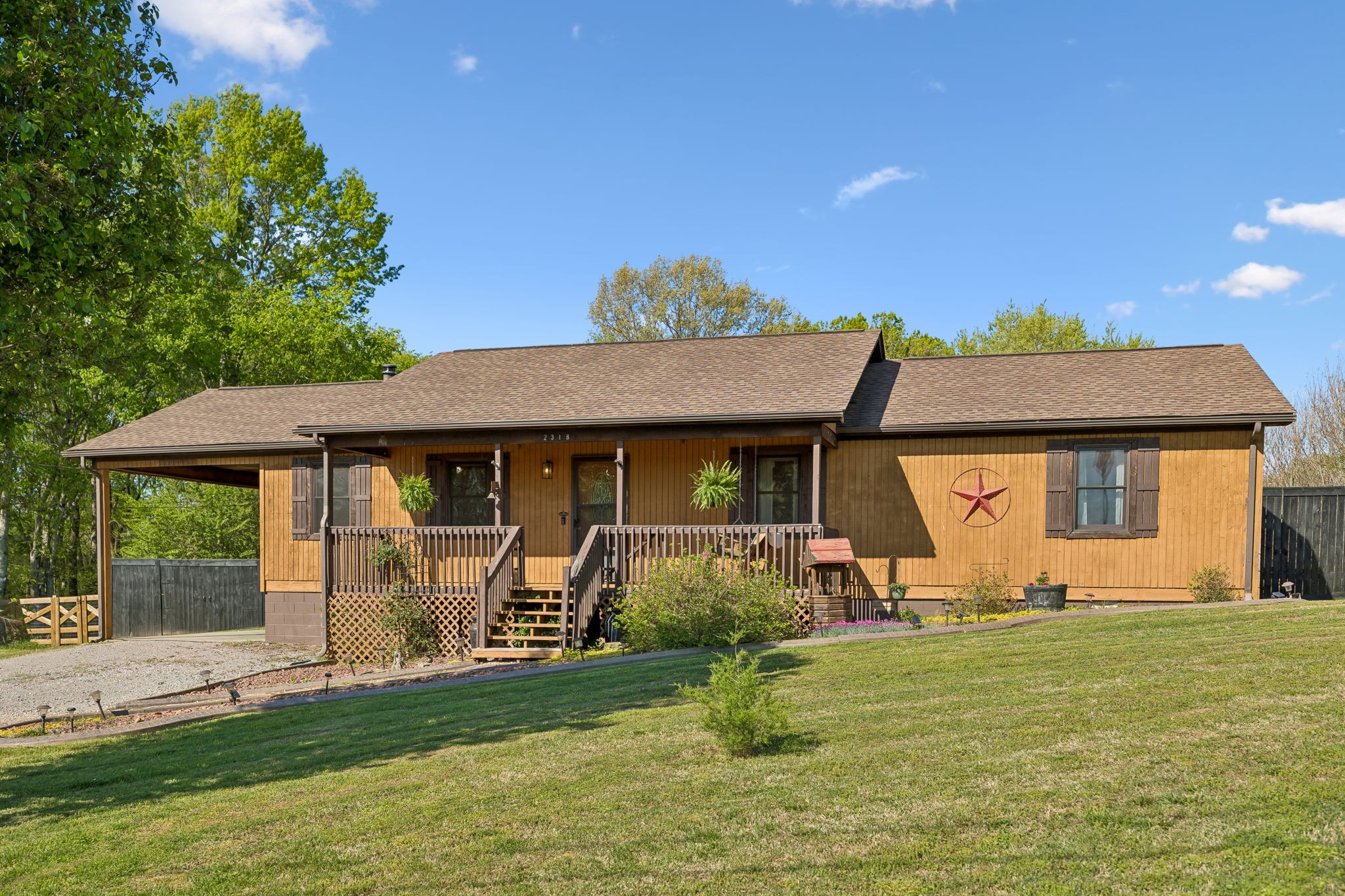 2318 Huckaby Road Columbia TN 38401