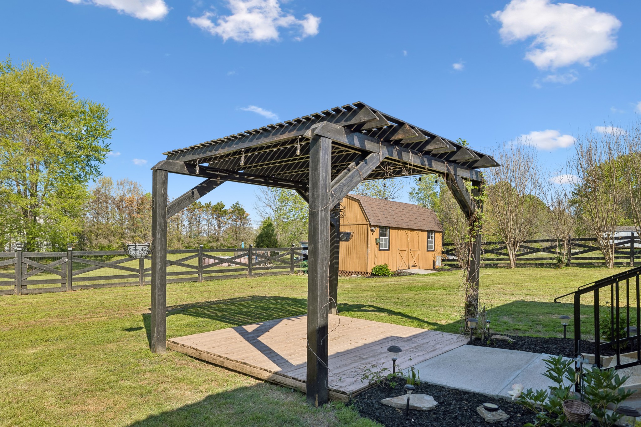 2318 Huckaby Road Columbia TN 38401