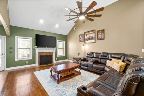 3555 Tannahill Court Clarksville TN 37043