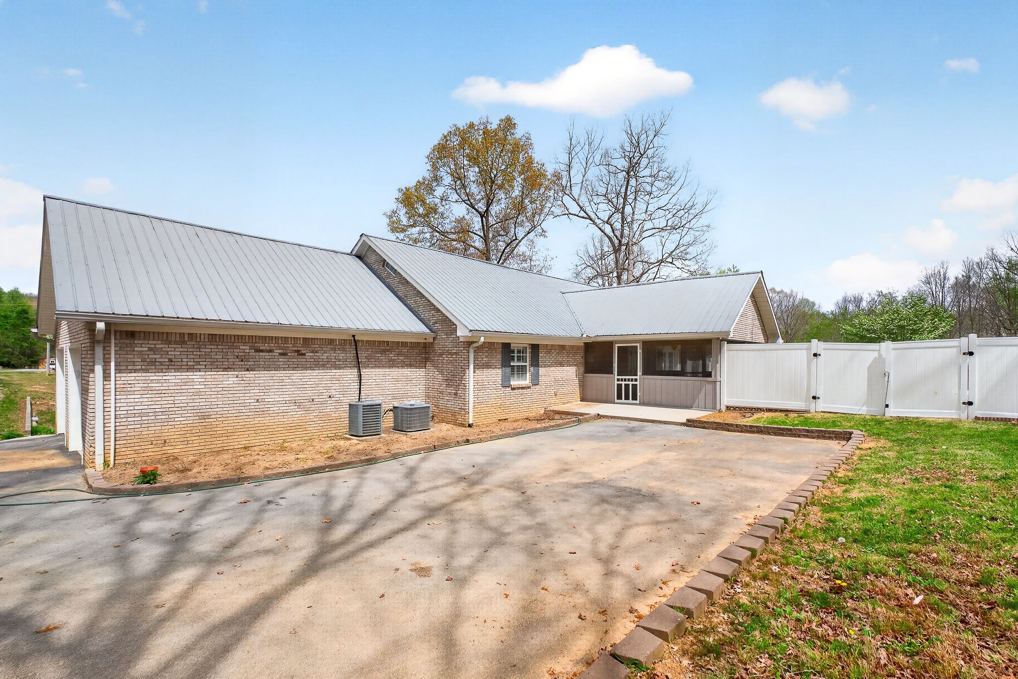 152 Black Mountain Road, E Dunlap TN 37327