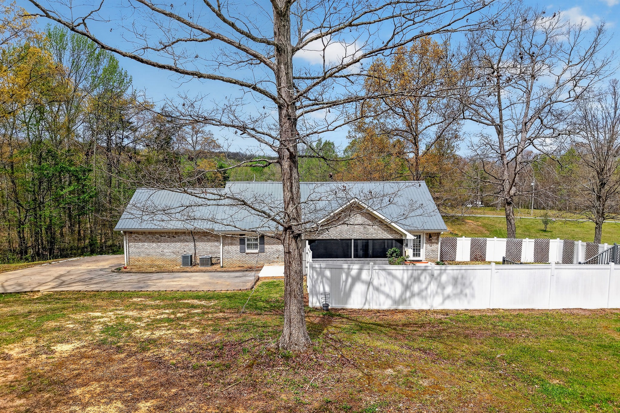 152 Black Mountain Road, E Dunlap TN 37327