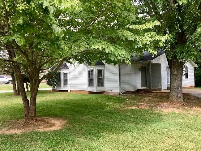 1485 Nichols Drive Clarksville TN 37042
