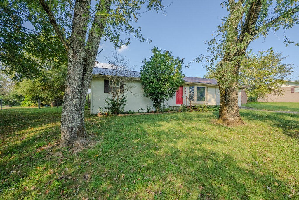 333 Price Circle Spring City TN 37381
