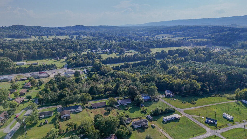 333 Price Circle Spring City TN 37381
