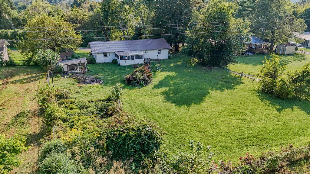 333 Price Circle Spring City TN 37381