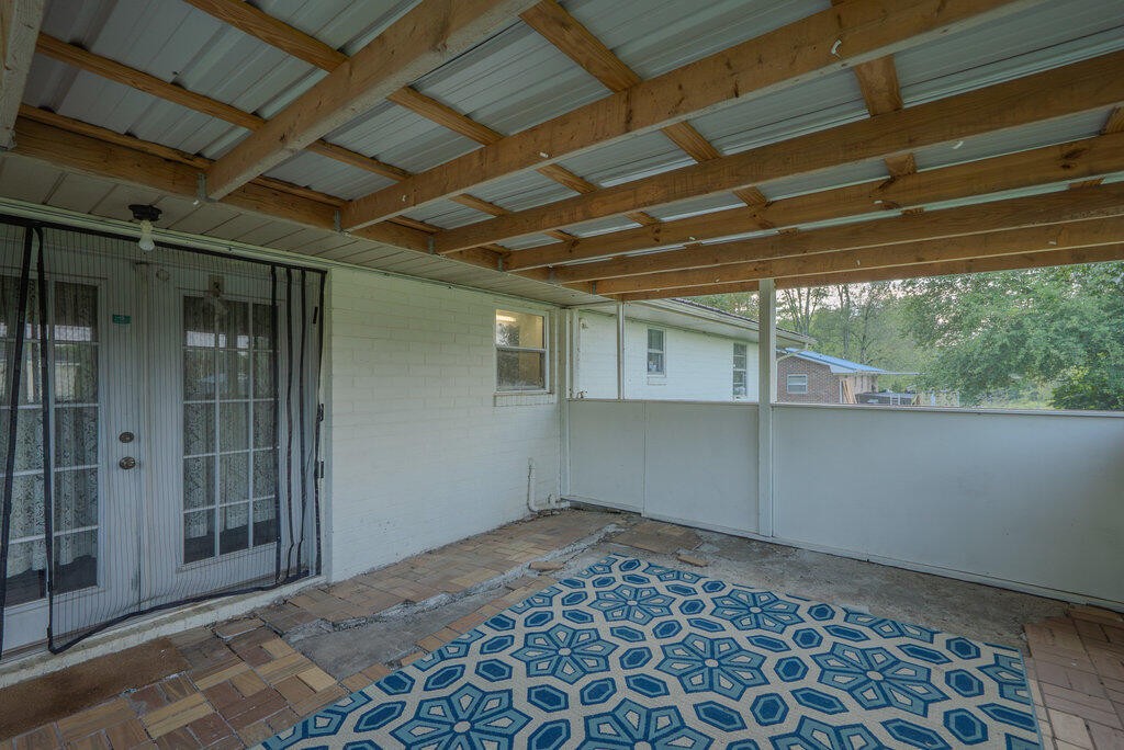 333 Price Circle Spring City TN 37381