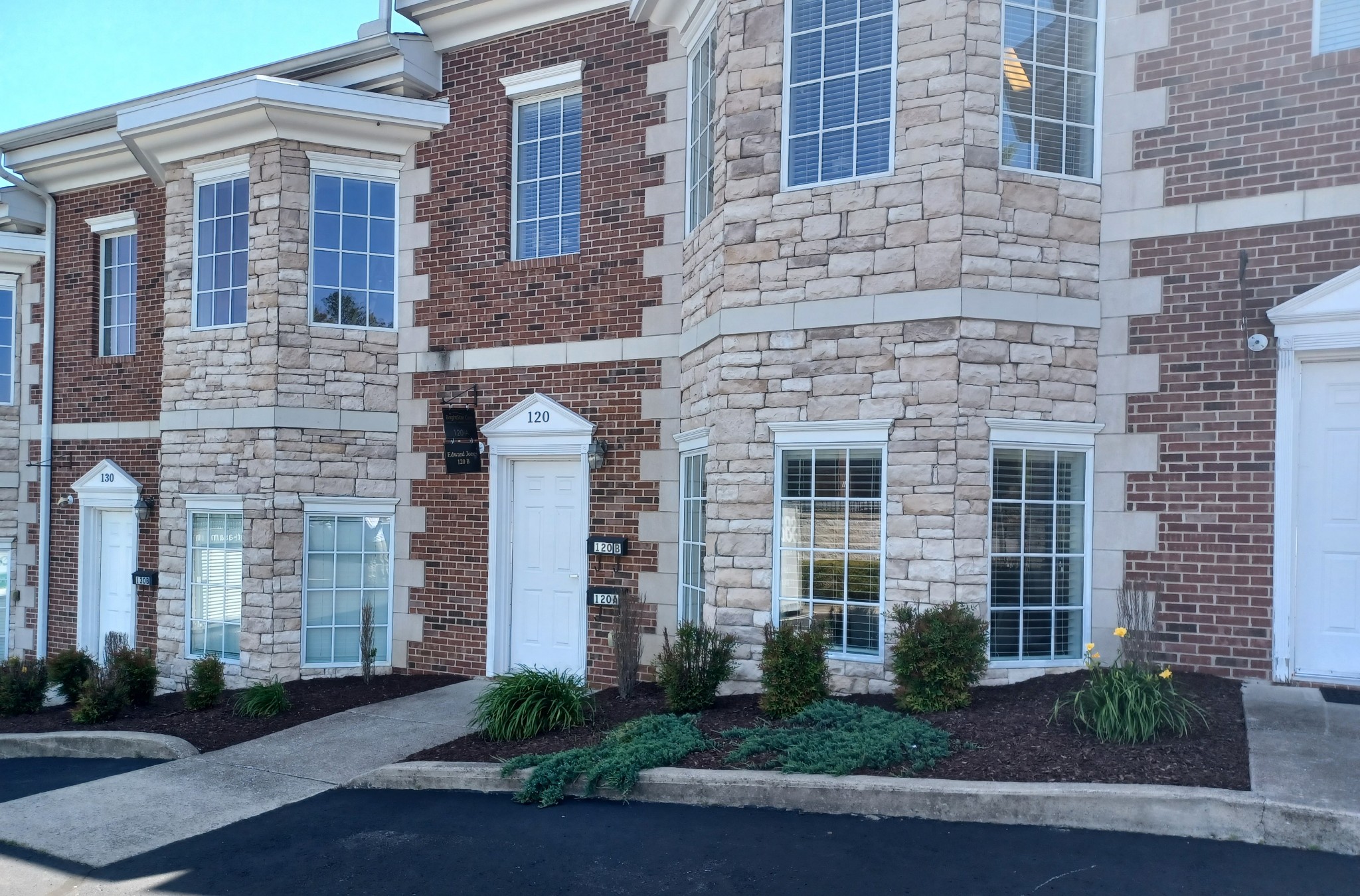 311 S Royal Oaks Boulevard Franklin TN 37064
