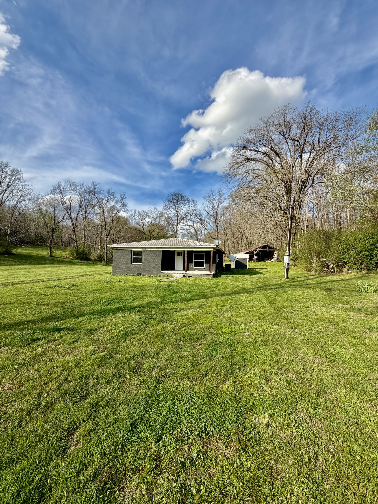 708 Waterloo Road Westpoint TN 38486