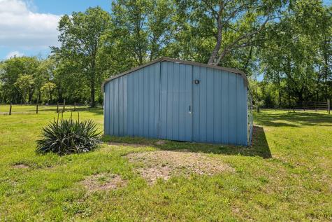 161 Longbranch Road Hohenwald TN 38462
