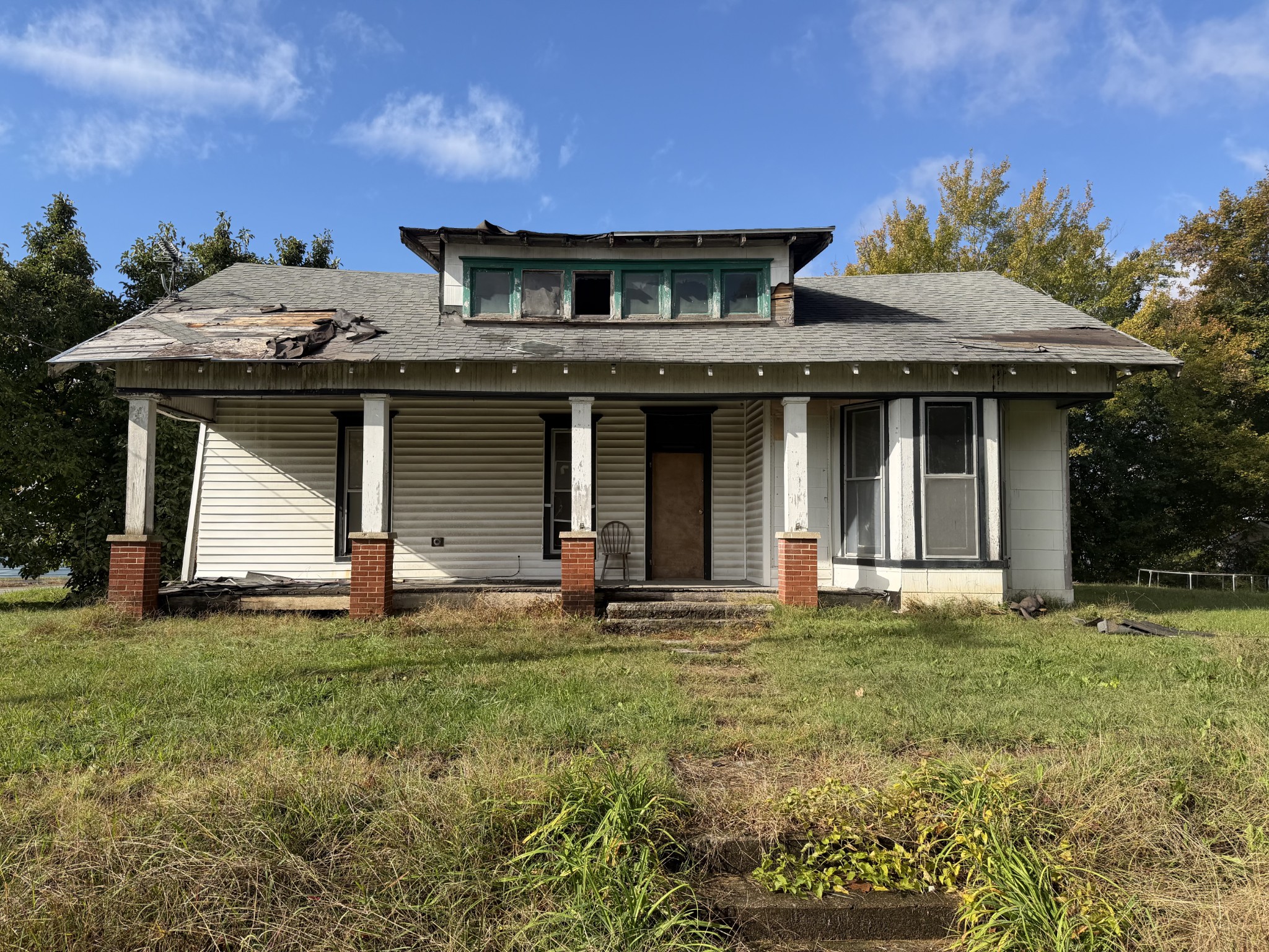 62 High St, E Mc Ewen TN 37101