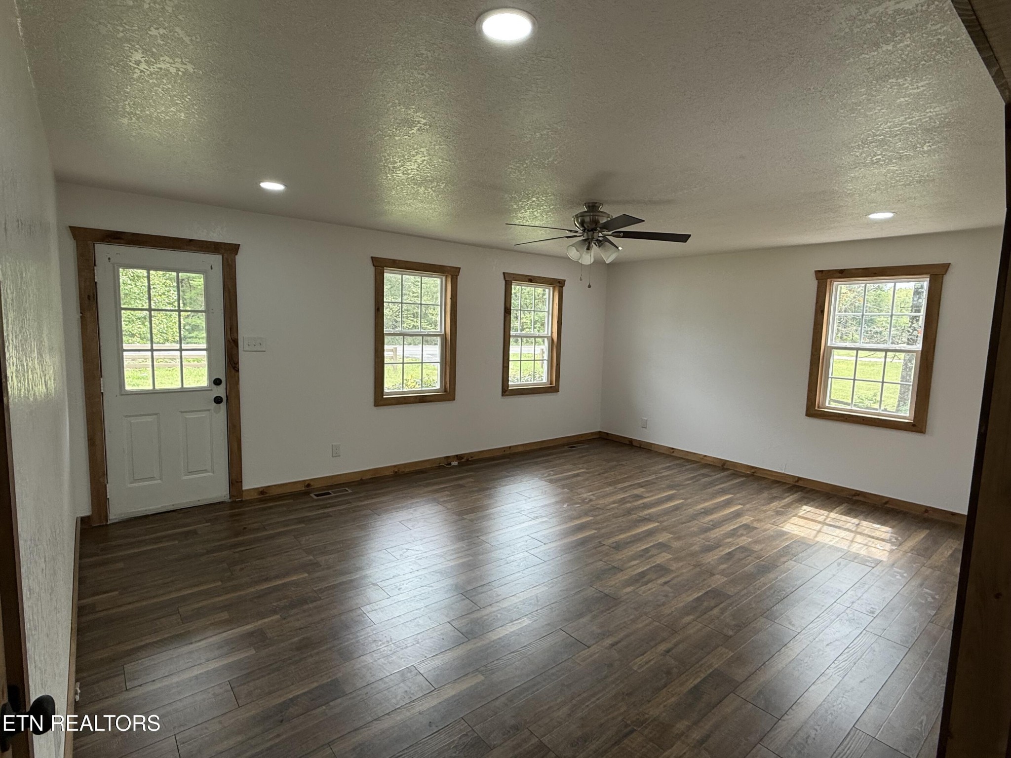 822 Allardt Highway Jamestown TN 38556