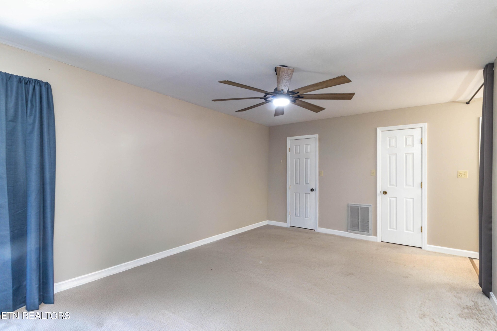 10468 Laura Lee Lane Knoxville TN 37922