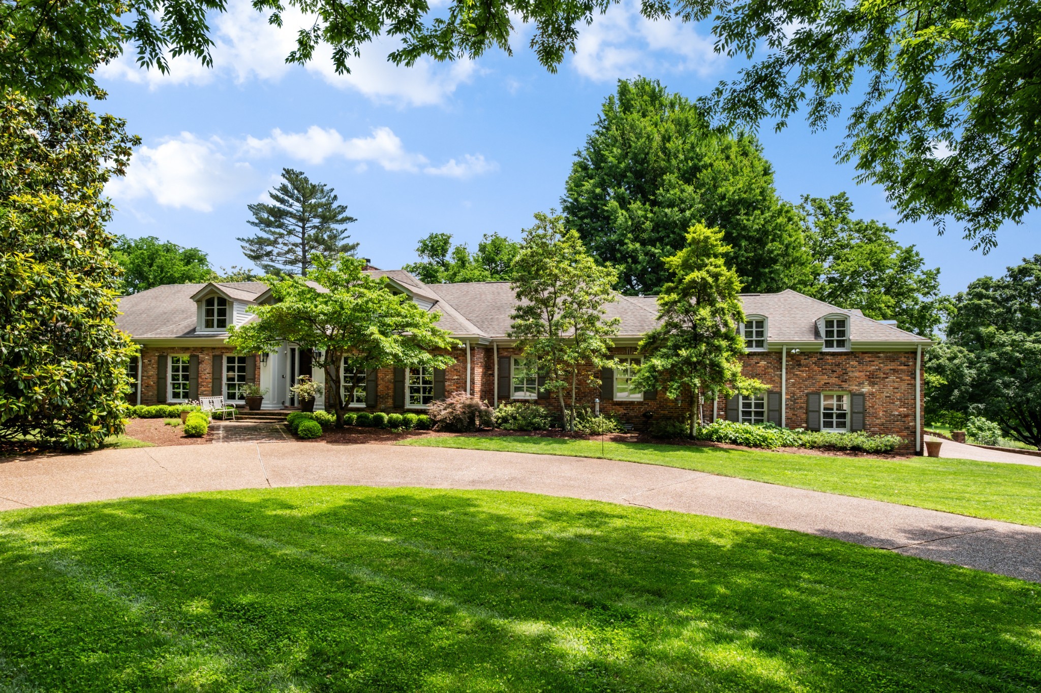 140 Brook Hollow Road Nashville TN 37205