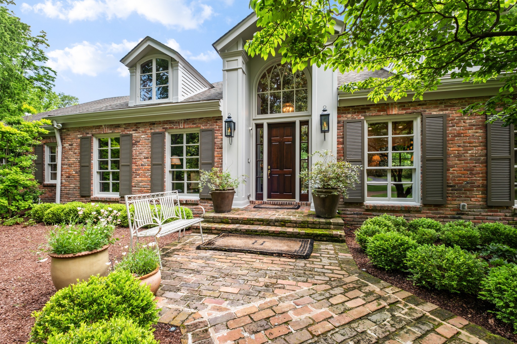 140 Brook Hollow Road Nashville TN 37205