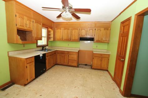 680 Oak Grove Road Goodspring TN 38460