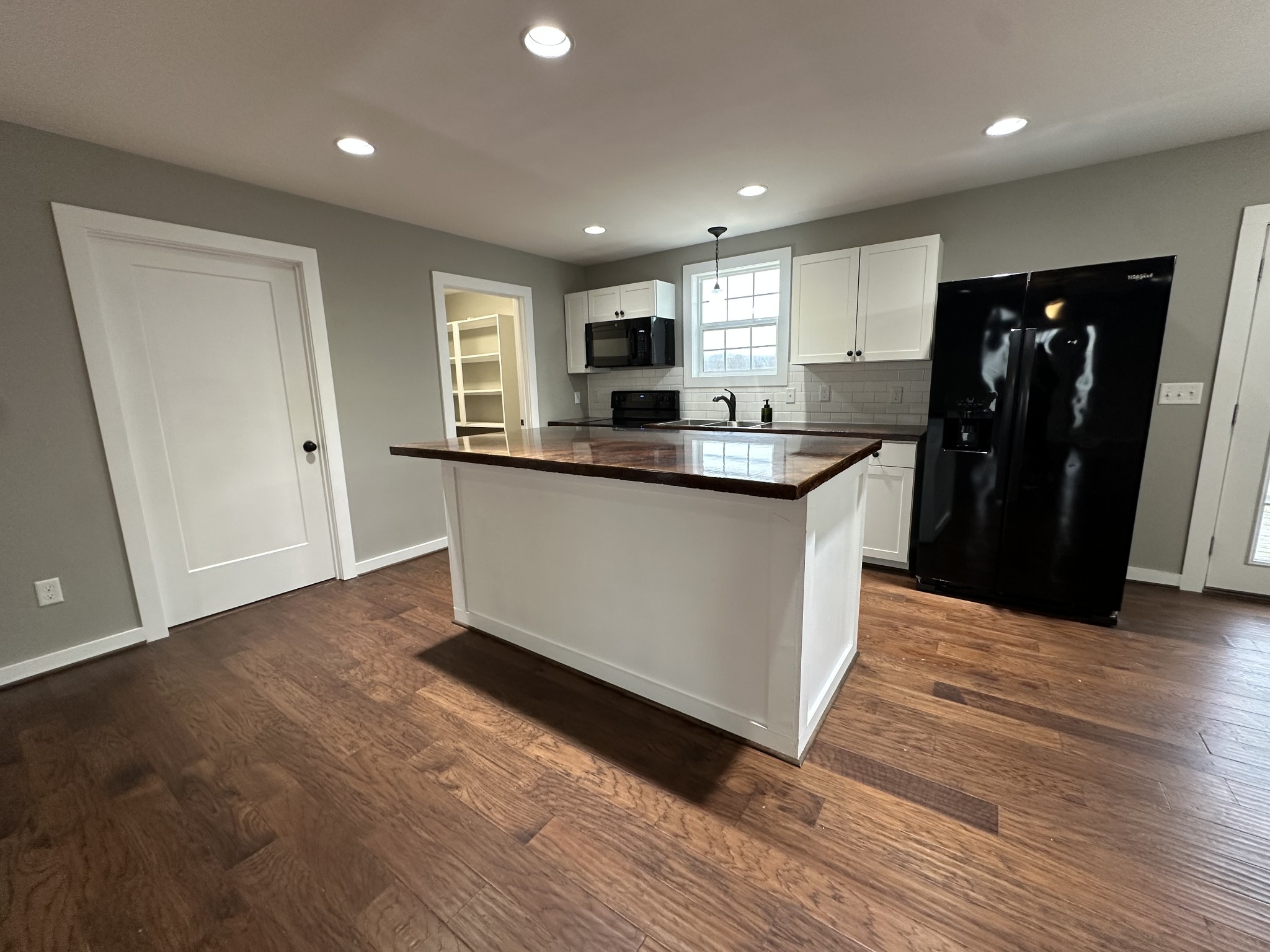 150 E Harris Road Bethpage TN 37022
