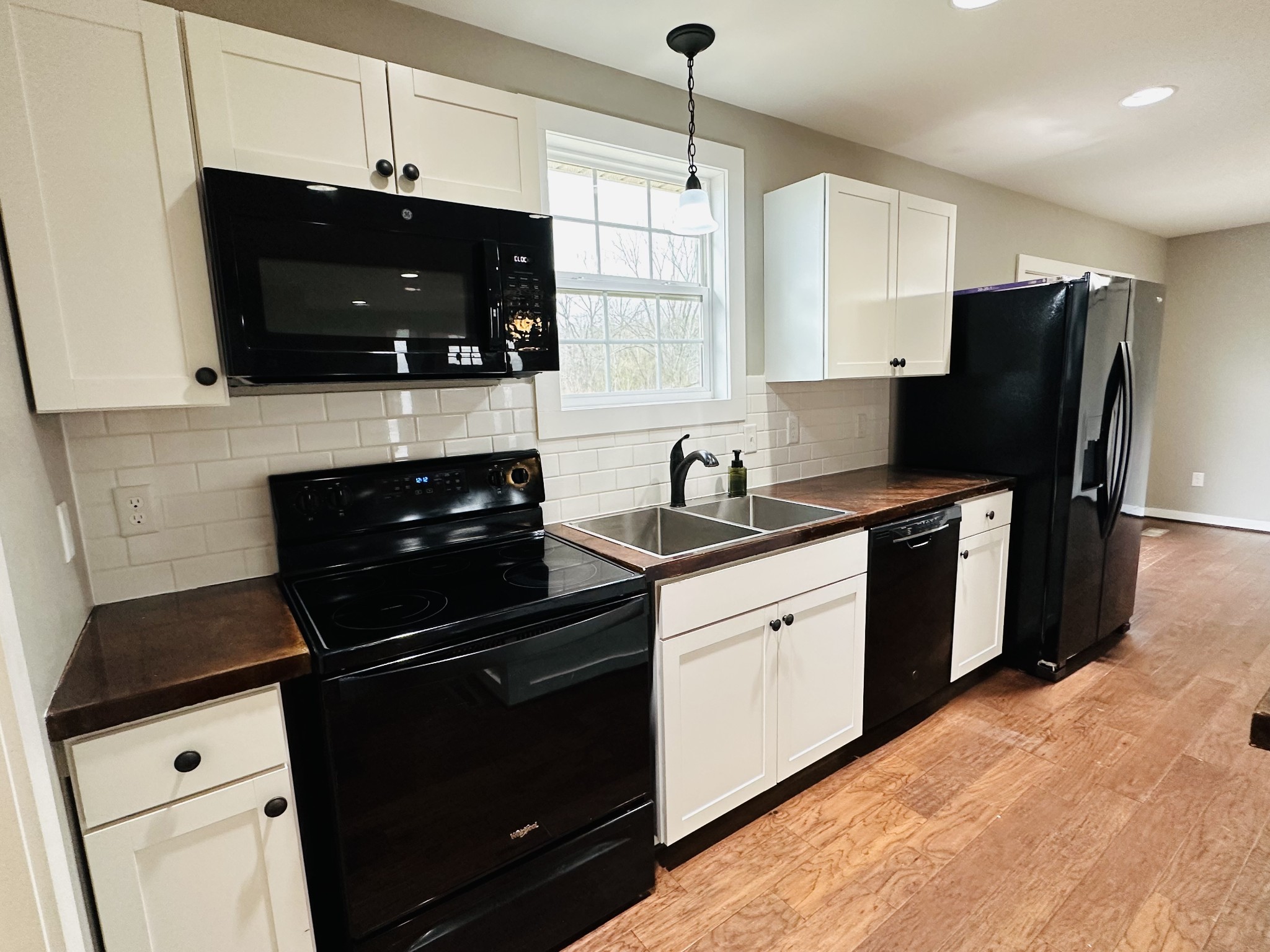 150 E Harris Road Bethpage TN 37022