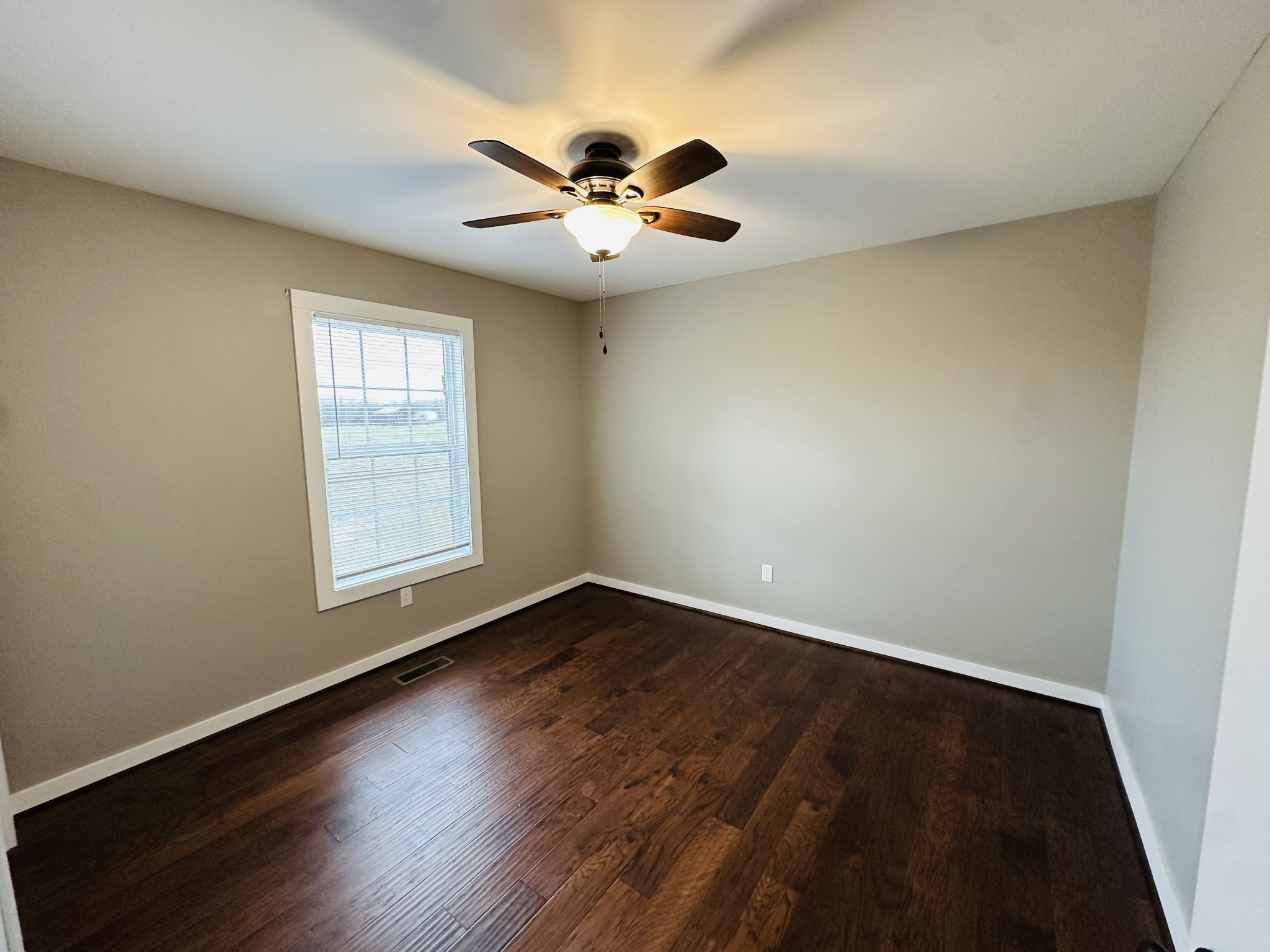 150 E Harris Road Bethpage TN 37022