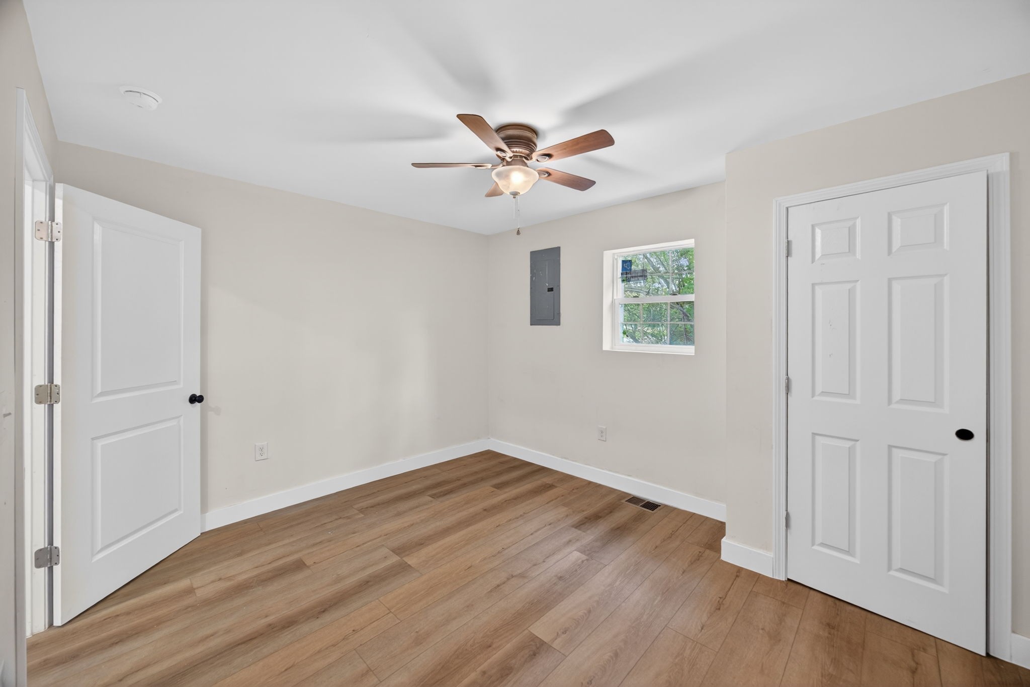 408 3rd Ave, N Baxter TN 38544