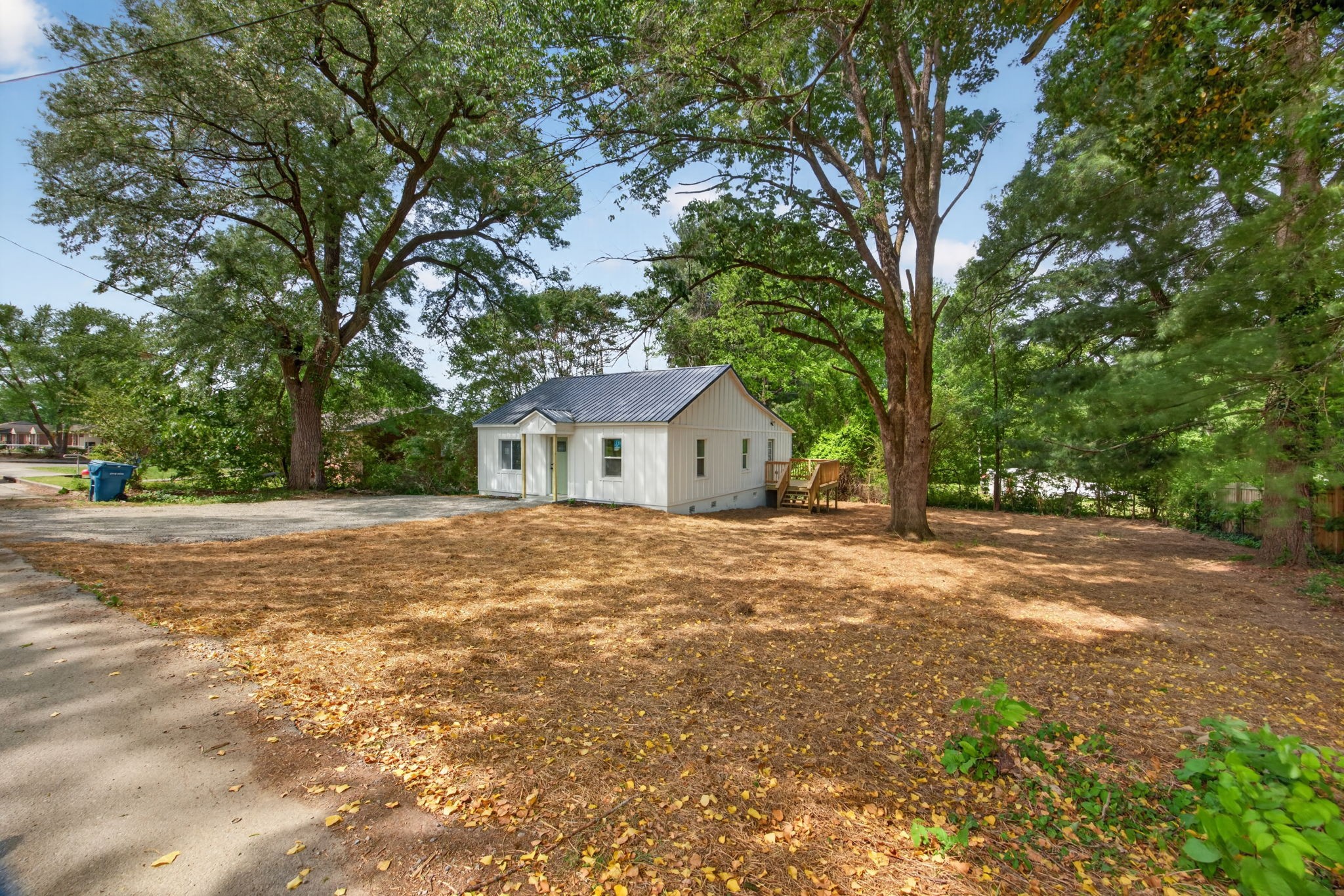 408 3rd Ave, N Baxter TN 38544
