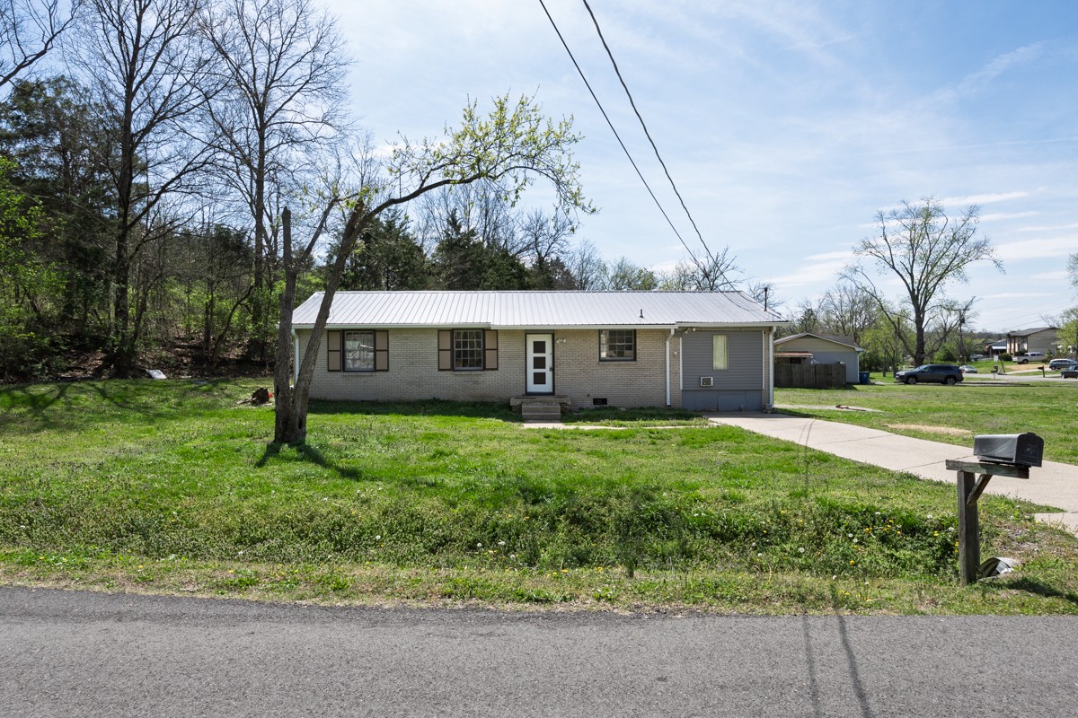 104 Hilltop Drive Hendersonville TN 37075