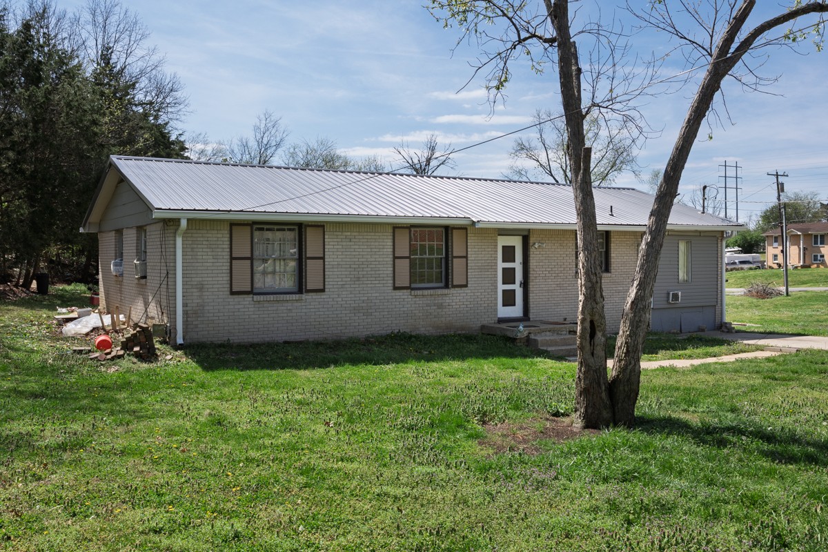 104 Hilltop Drive Hendersonville TN 37075